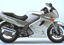 Kawasaki ZZR 250 (2001 - 04)