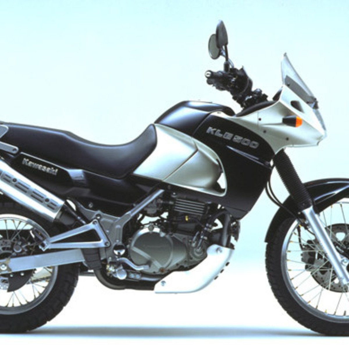 Kawasaki KLE 500 (2001 - 04)