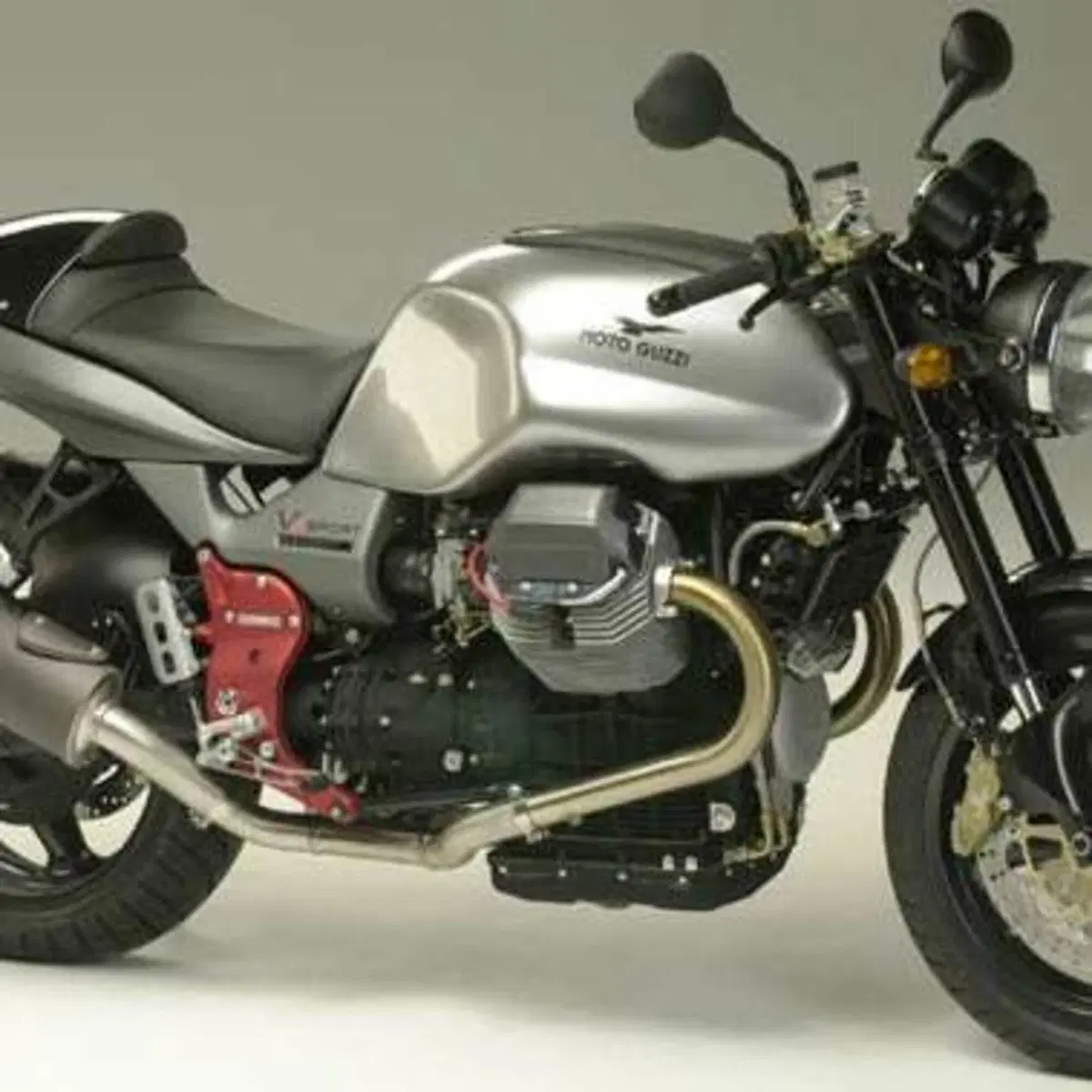 Moto Guzzi V11 Sport Naked (2002)