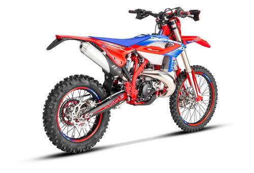 Arrivano le Beta RR Enduro in versione Racing 2023. Eccole (4)