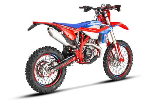 Arrivano le Beta RR Enduro in versione Racing 2023. Eccole (8)