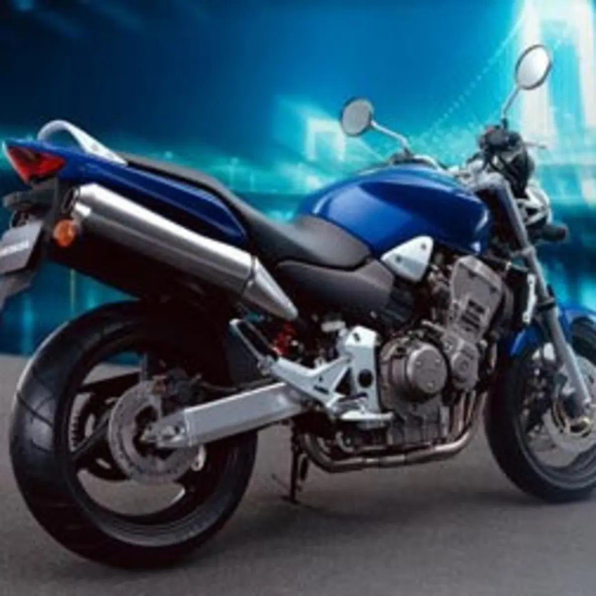 Honda Hornet 900
