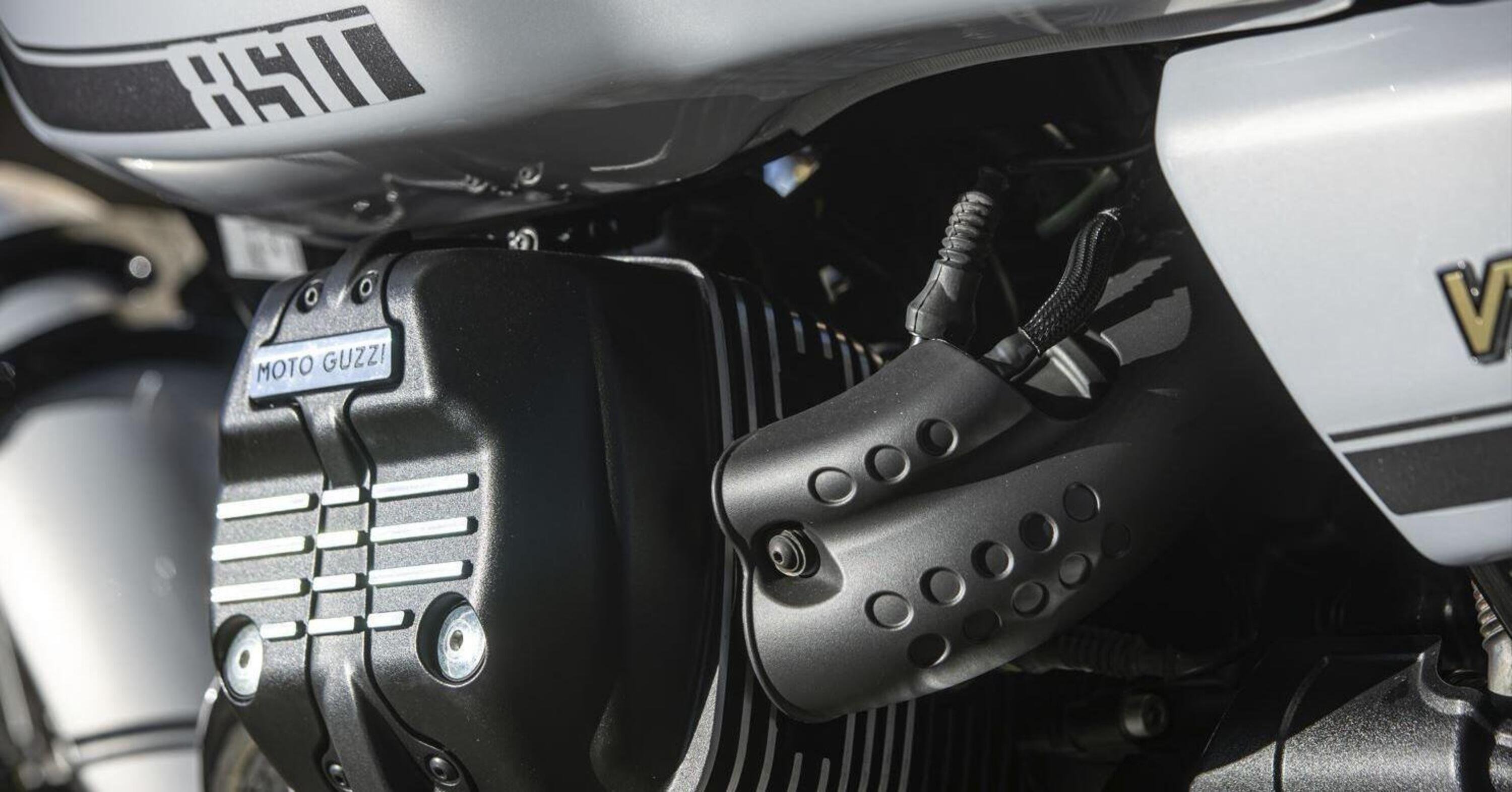 Nuova Moto Guzzi V850 X, con il design USA curato da Miguel Galluzzi