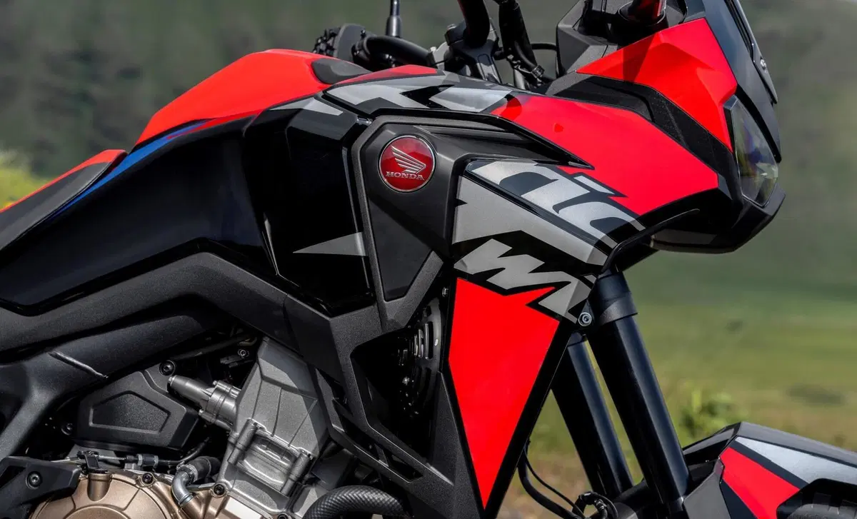 Honda Africa Twin CRF 1100L Africa Twin CRF 1100L DCT (2022 - 23) (15)