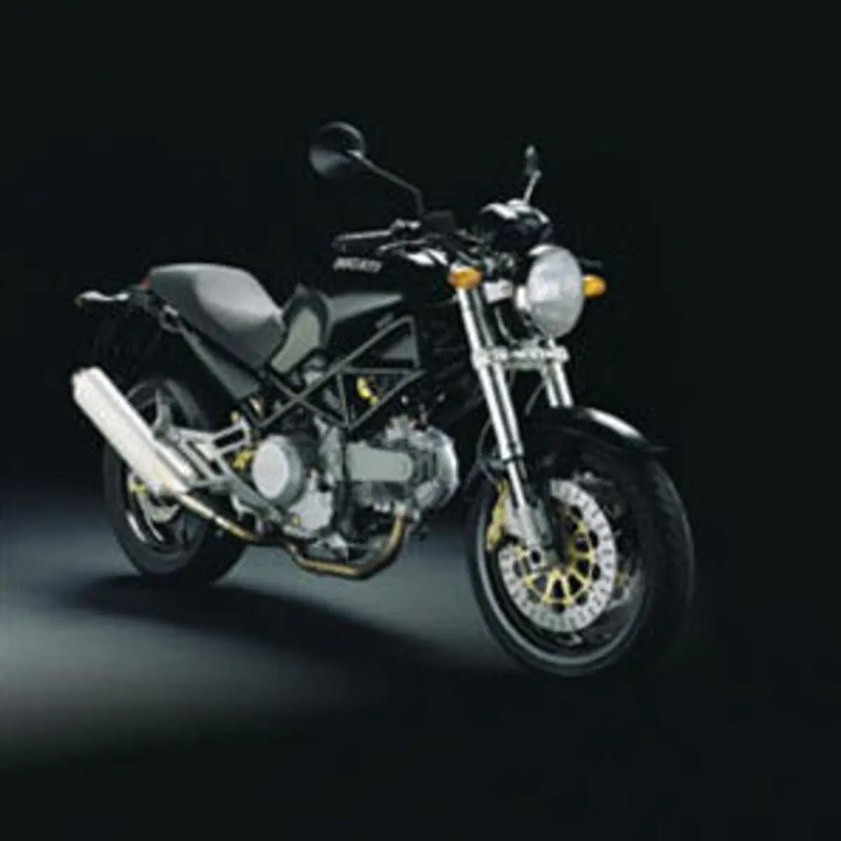 Ducati Monster 620 Dark (2003 - 06)