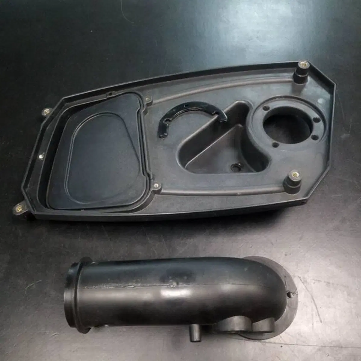 Fondo air box Cyclone 1200 Buell (2)
