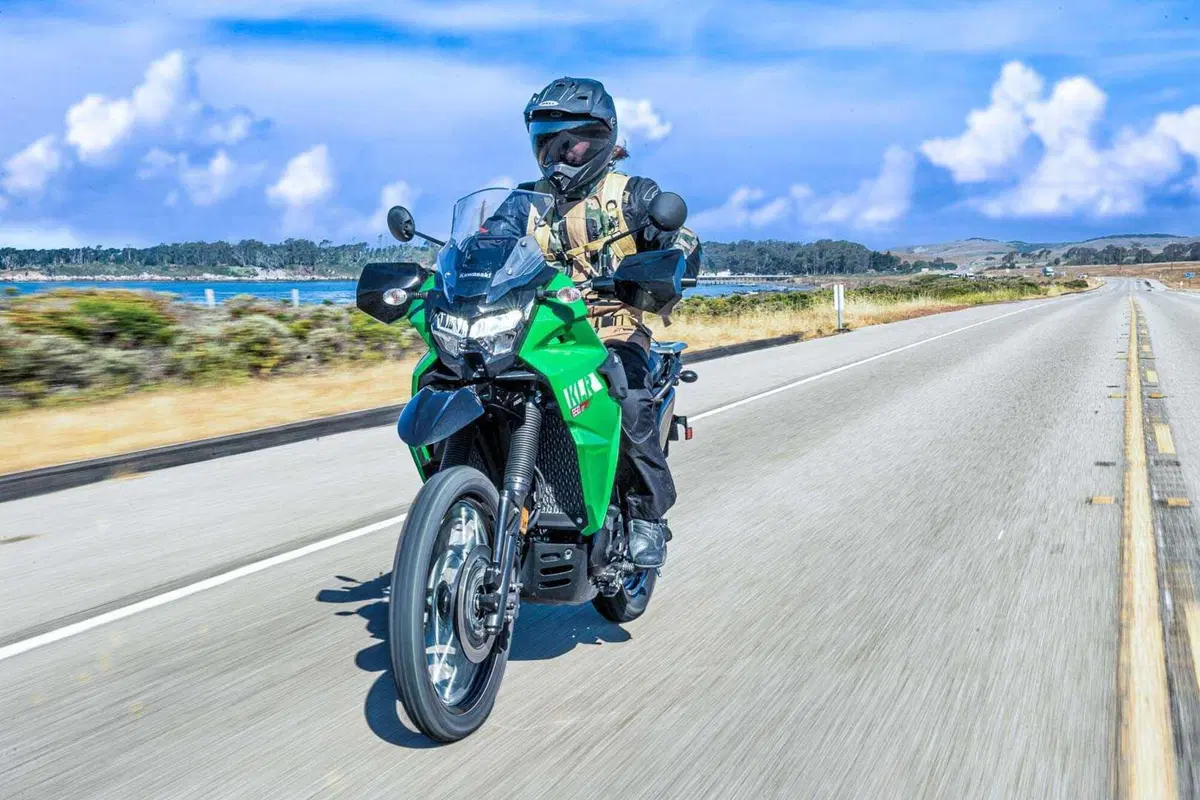 Arriva una nuova Kawasaki KLR 650S. Purtroppo non per noi... (5)