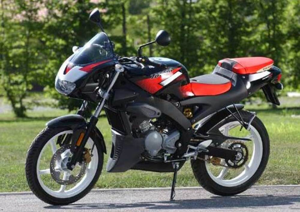 Aprilia Tuono  50