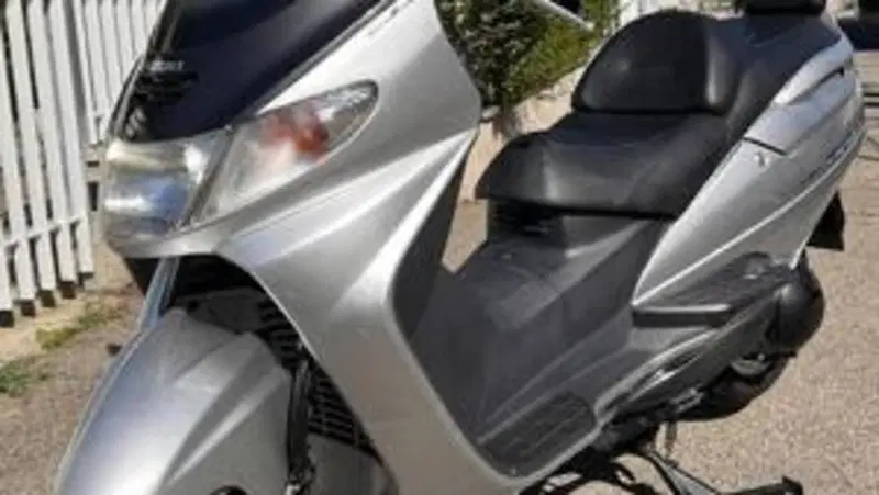 Suzuki Burgman AN 250 (1998 - 01) (8)