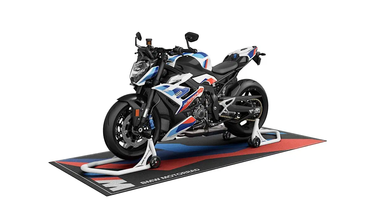 BMW M 1000 R, roadster supersportiva senza compromessi (5)