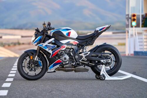 BMW M 1000 R, la moto roadster supersportiva senza compromessi (6)