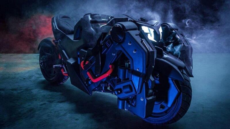 Batcycle, la moto di Gotham Knights creata da Lazareth, presentata a Parigi