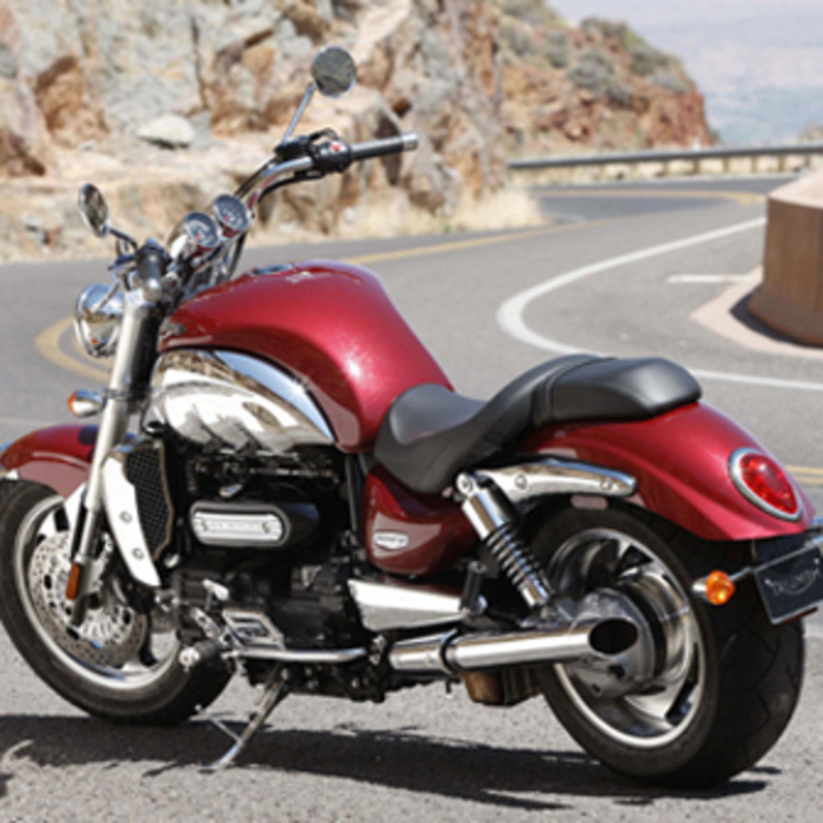 Triumph Rocket 3 (2004 - 11)