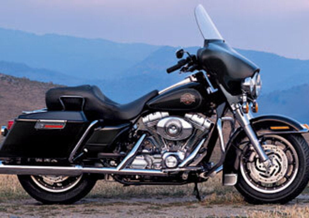 Harley-Davidson 1450 Electra Glide Standard (2002 - 09) - FLHTC (2)