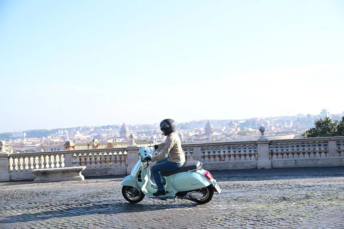 Piaggio Vespa GTS 300 TEST: il Vespone è tornato! (9)