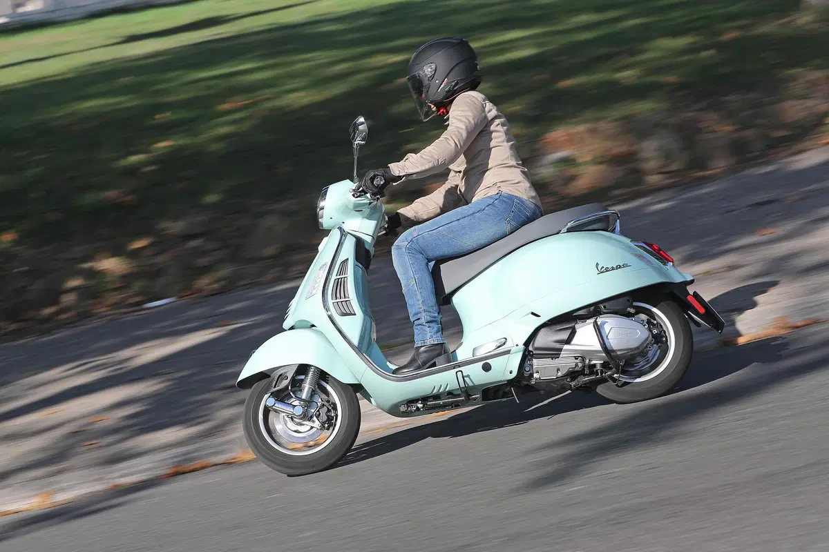 Piaggio Vespa GTS 300 TEST: il Vespone è tornato! (16)