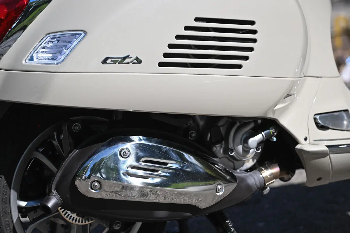 Piaggio Vespa GTS 300 TEST: il Vespone è tornato! (3)