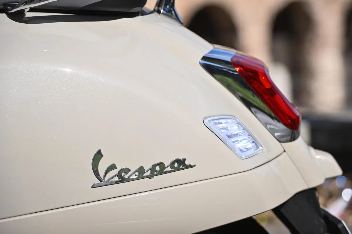 Piaggio Vespa GTS 300 TEST: il Vespone è tornato! (9)