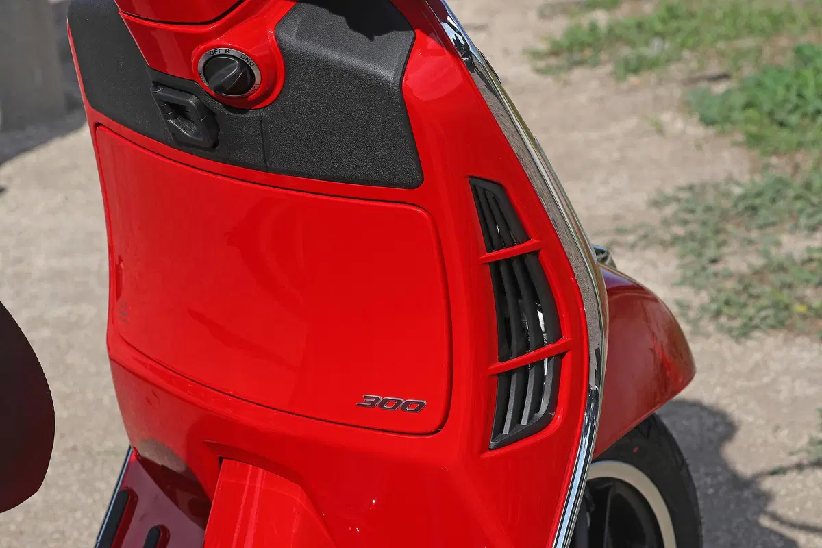 Piaggio Vespa GTS 300 TEST: il Vespone è tornato! (23)