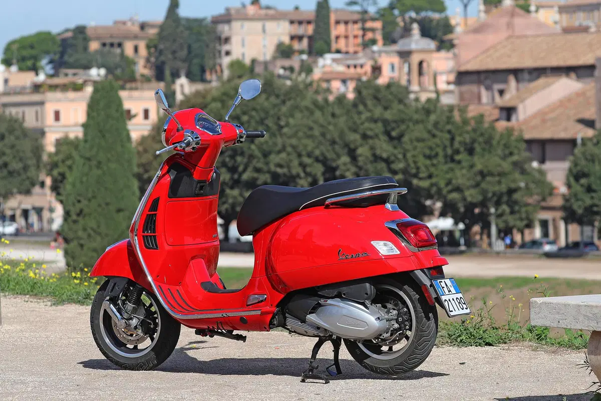 Piaggio Vespa GTS 300 TEST: il Vespone è tornato! (26)