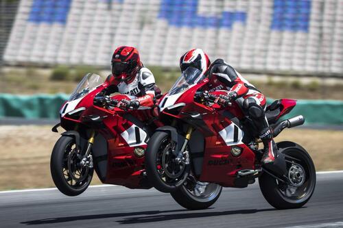 Nuova Ducati Panigale V4R 2023: 240 cavalli vi possono bastare? [VIDEO e GALLERY] (7)