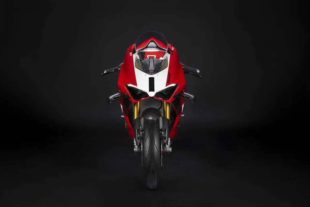 Nuova Ducati Panigale V4R 2023: 240 cavalli vi possono bastare? [VIDEO e GALLERY] (21)