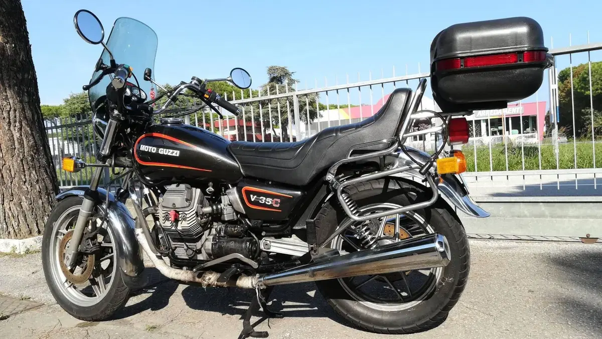 Moto Guzzi V 35 C (1983 - 88) (4)