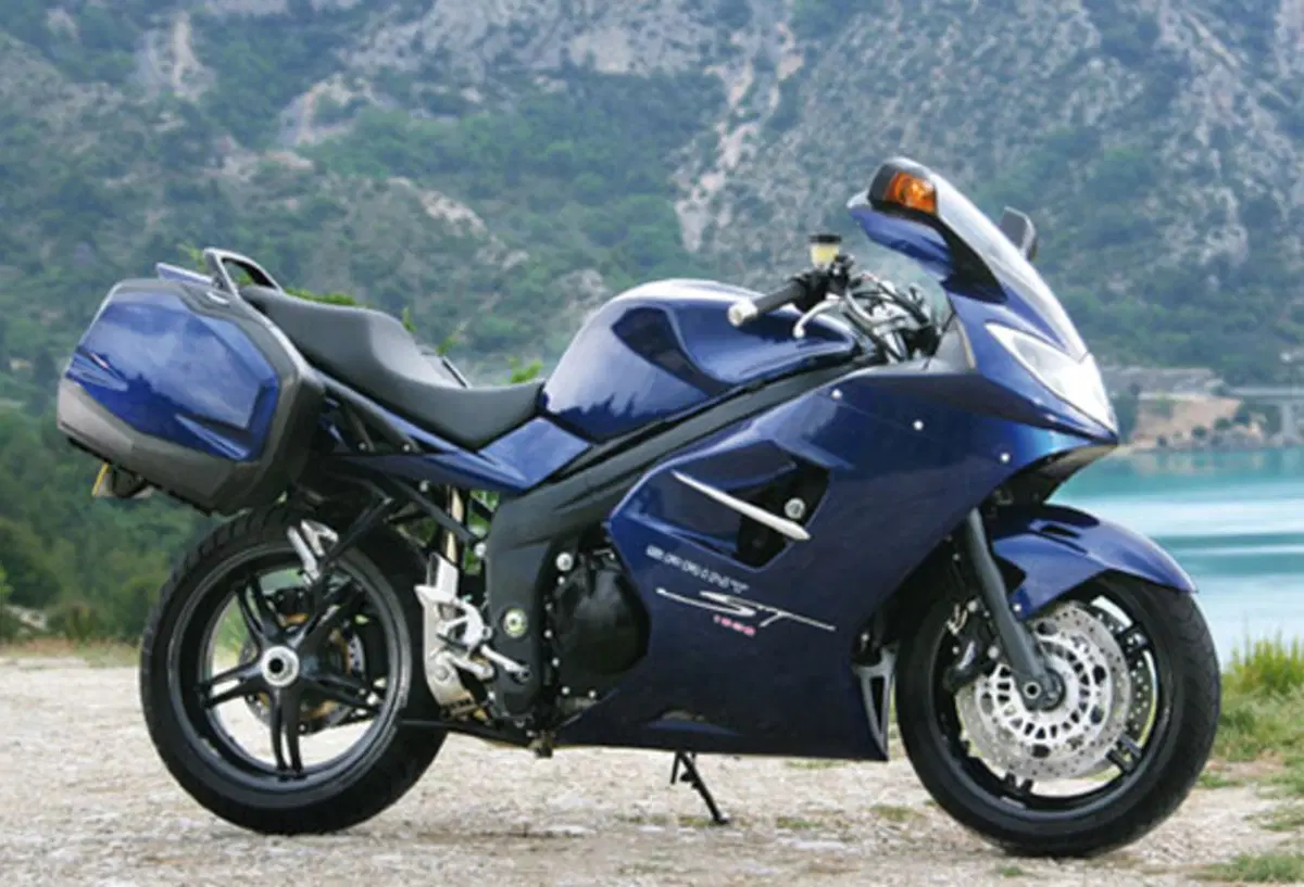 Triumph Sprint 1050 ST Sprint 1050 ST