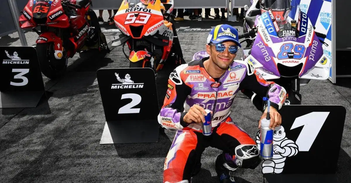MotoGP 2022. GP d'Australia. Pole position di Jorge Martin, secondo Marc Marquez, poi i tre in lotta per il titolo