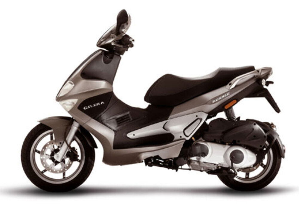 Gilera Runner 125 ST (2007 - 16) (2)