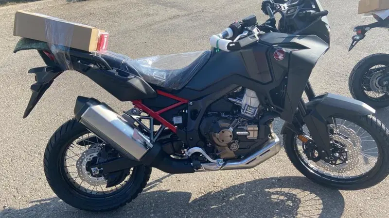 Honda Africa Twin CRF 1100L DCT (2022 - 23) (4)