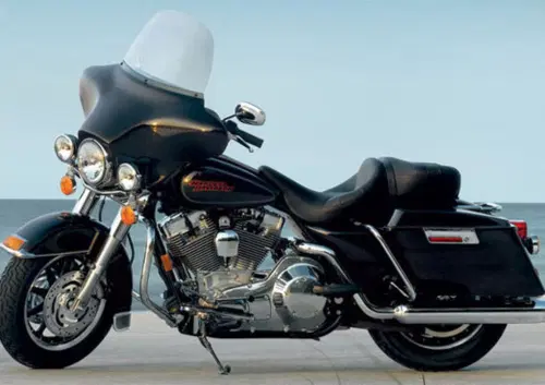 Harley-Davidson 1450 Electra Glide Standard (2002 - 09) - FLHTC