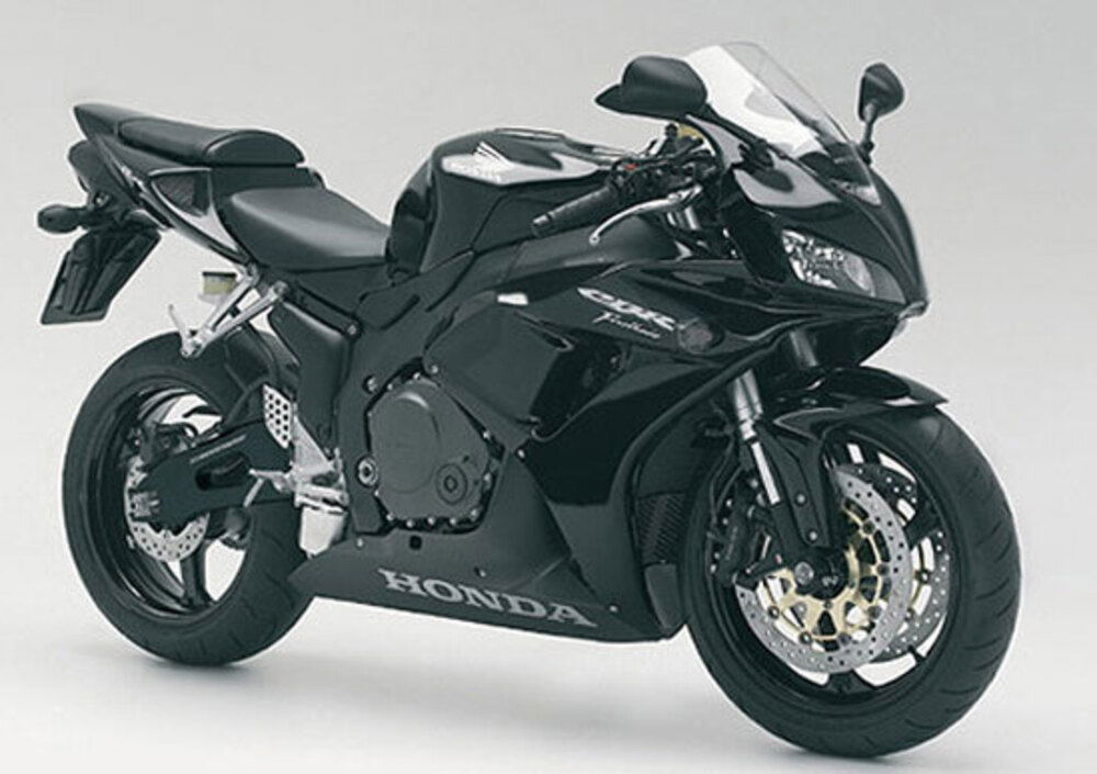 Honda CBR 1000 RR Fireblade (2006 - 07)