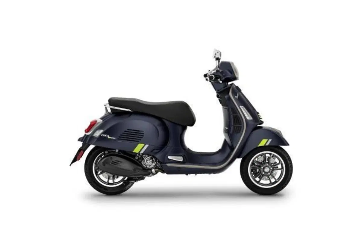 Vespa GTS 300 Super Tech (2023 - 24)