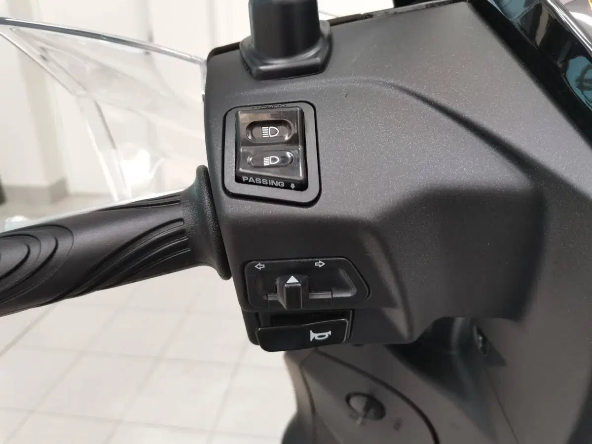 Kymco People 125i S (2021 - 25) (18)