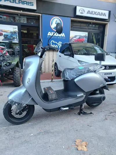 Yadea M6L (2022 - 26) nuova