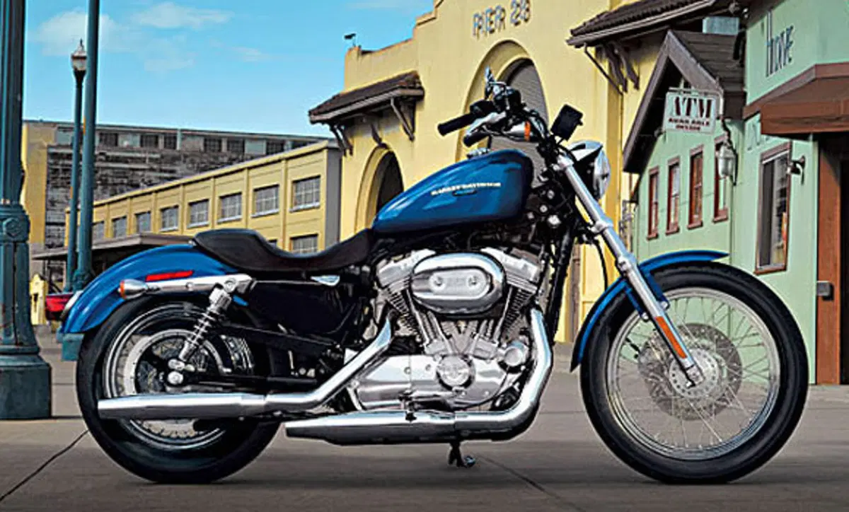 Harley-Davidson Sportster 883 Low (2006 - 07) - XL 883L (2)