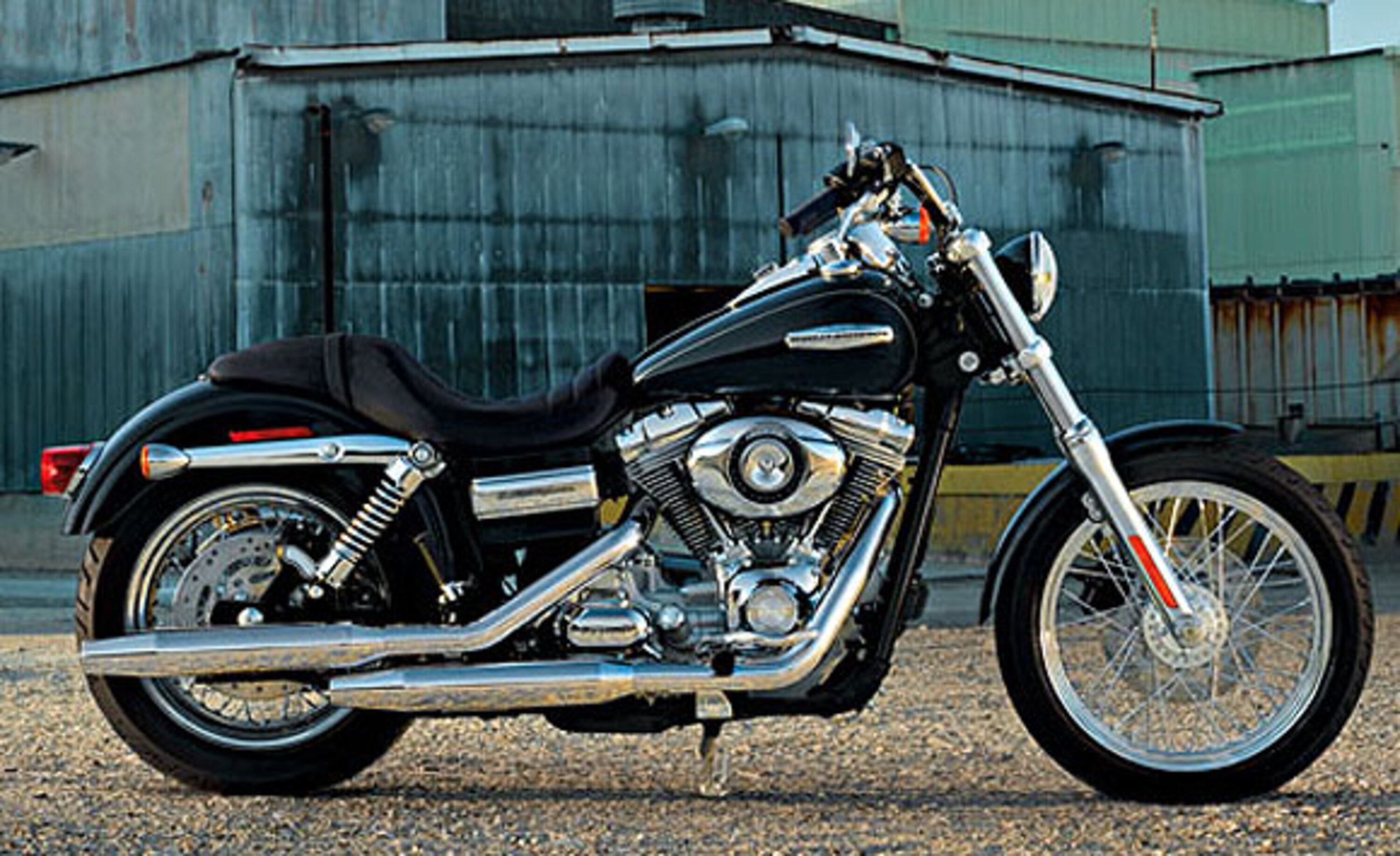 Harley-Davidson Dyna 1584 Super Glide Custom (2007) - FXDC
