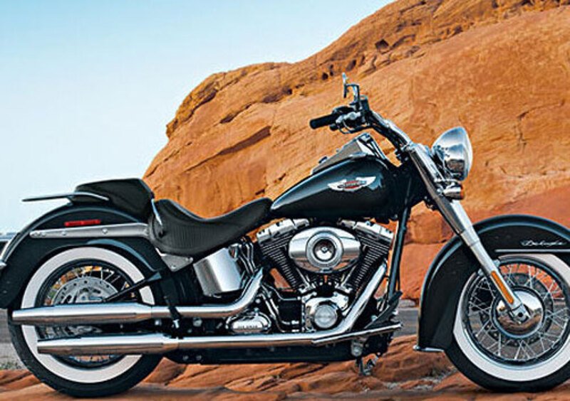 Harley-Davidson Softail 1584 Deluxe (2007 - 08) - FLSTN