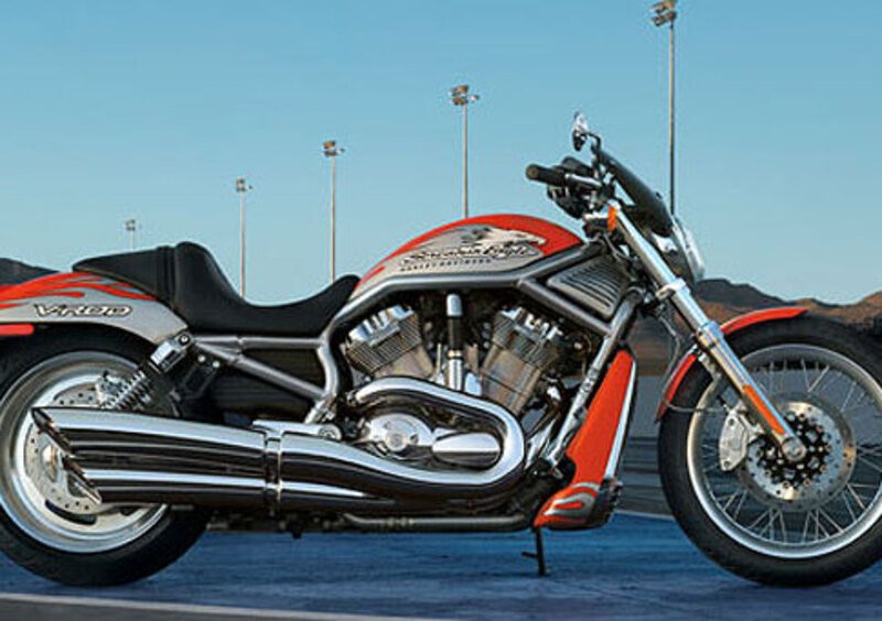 Harley-Davidson V-Rod 1130 Night Rod (2006 - 07) - VRSCD (3)