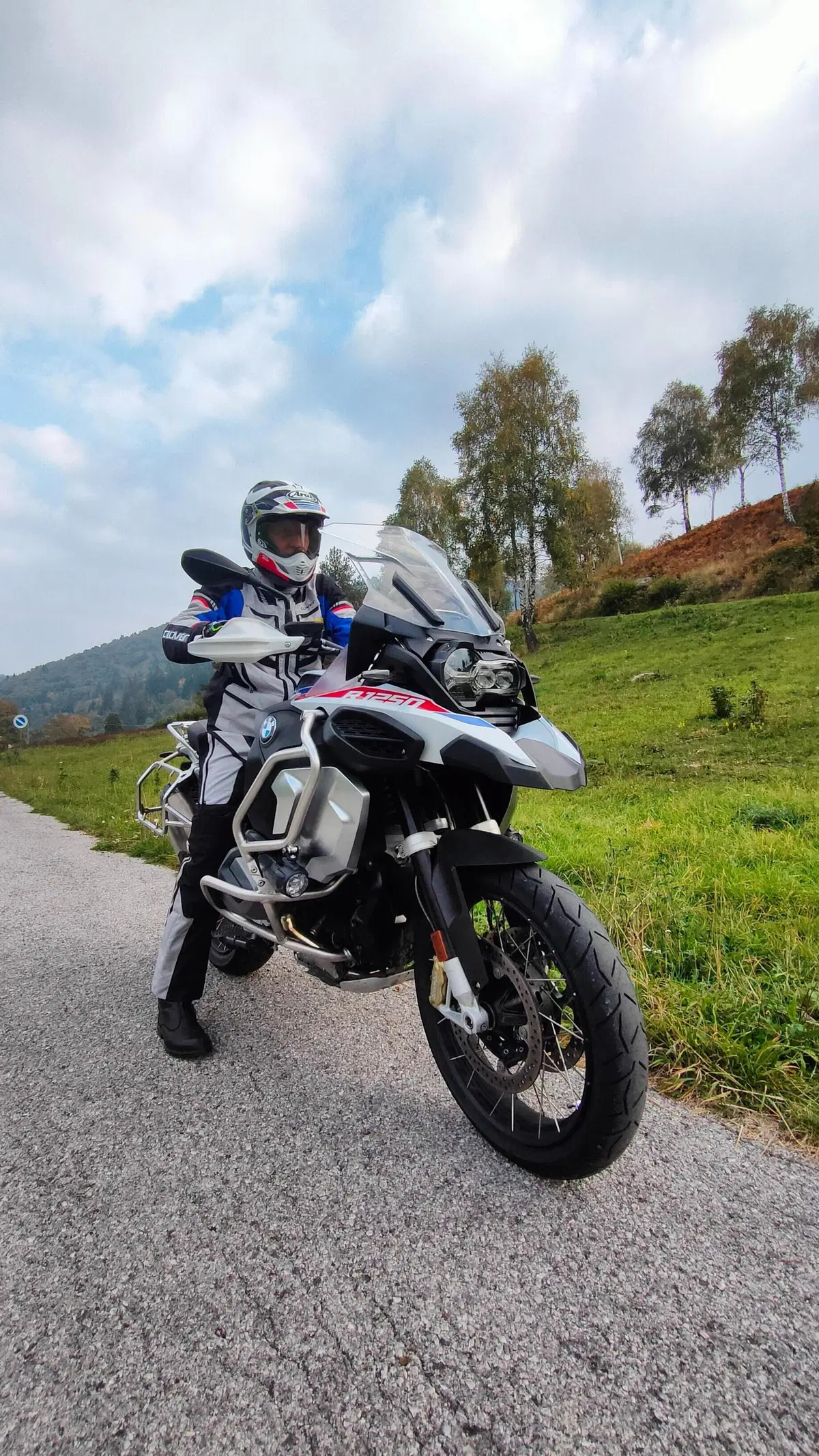 Benelli TRK 502 X VS BMW R 1250 GS Adventure: LE PIU' VENDUTE IN ITALIA! (2)