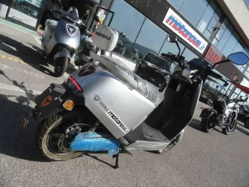 Yadea G5S (2022 - 26) (7)