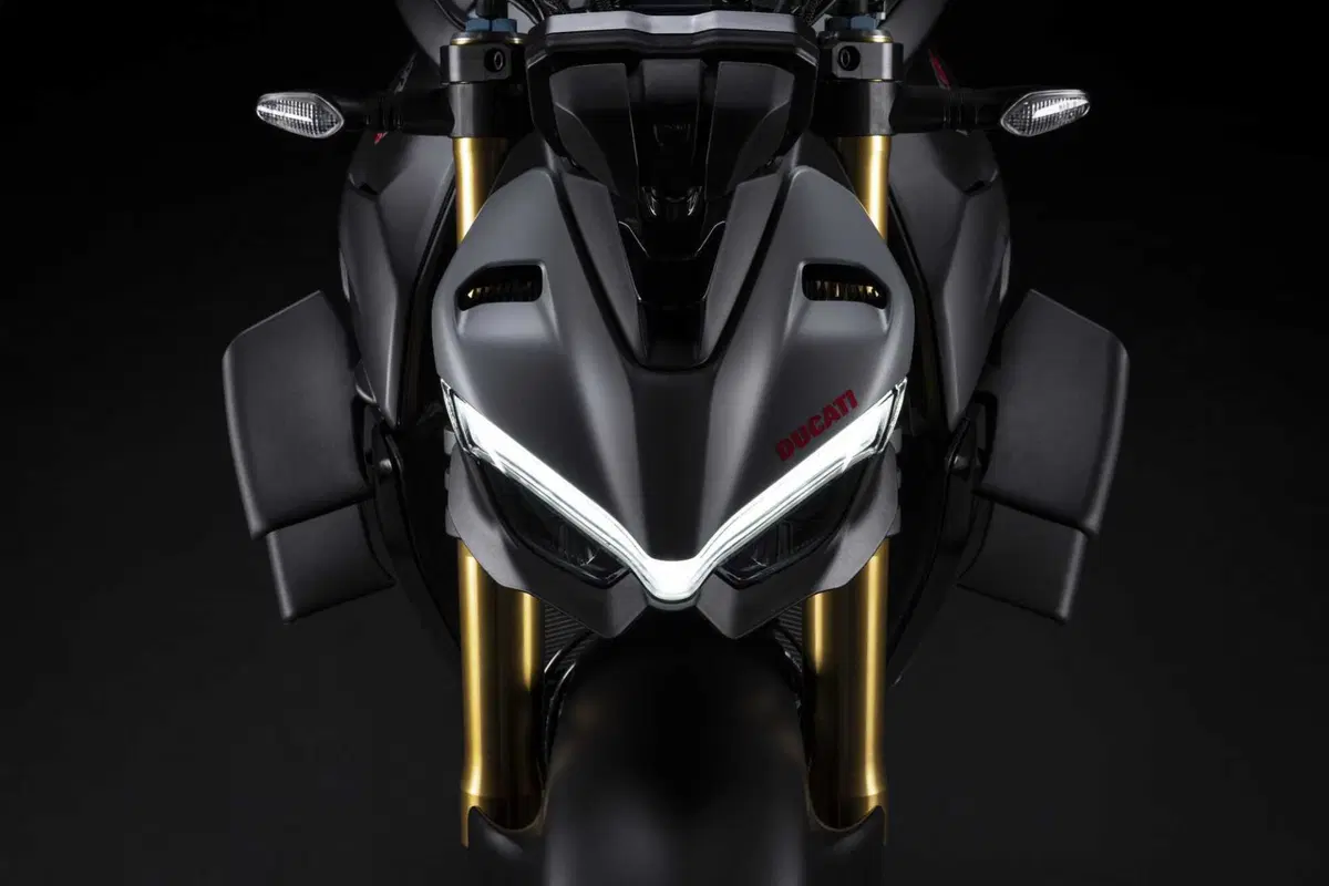 Nuove Ducati Streetfighter V4, V4S e V4 SP2  2023 [VIDEO e GALLERY] (13)