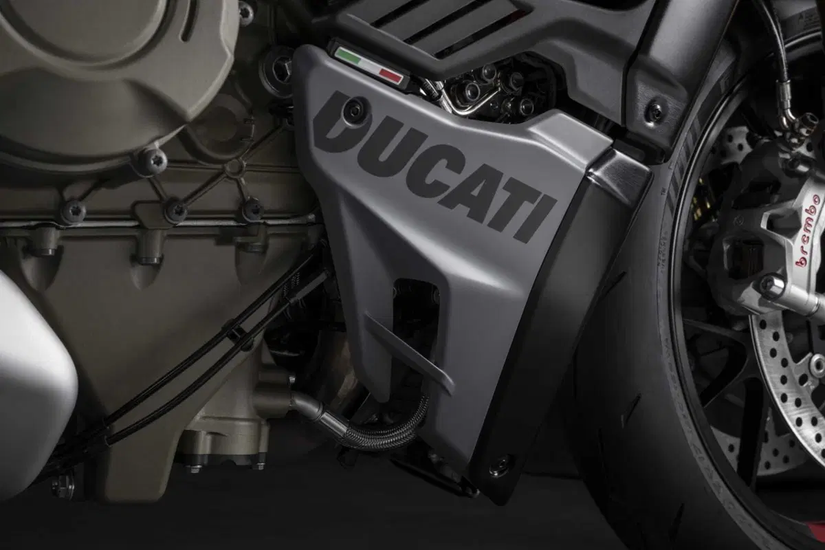 Nuove Ducati Streetfighter V4, V4S e V4 SP2  2023 [VIDEO e GALLERY] (18)