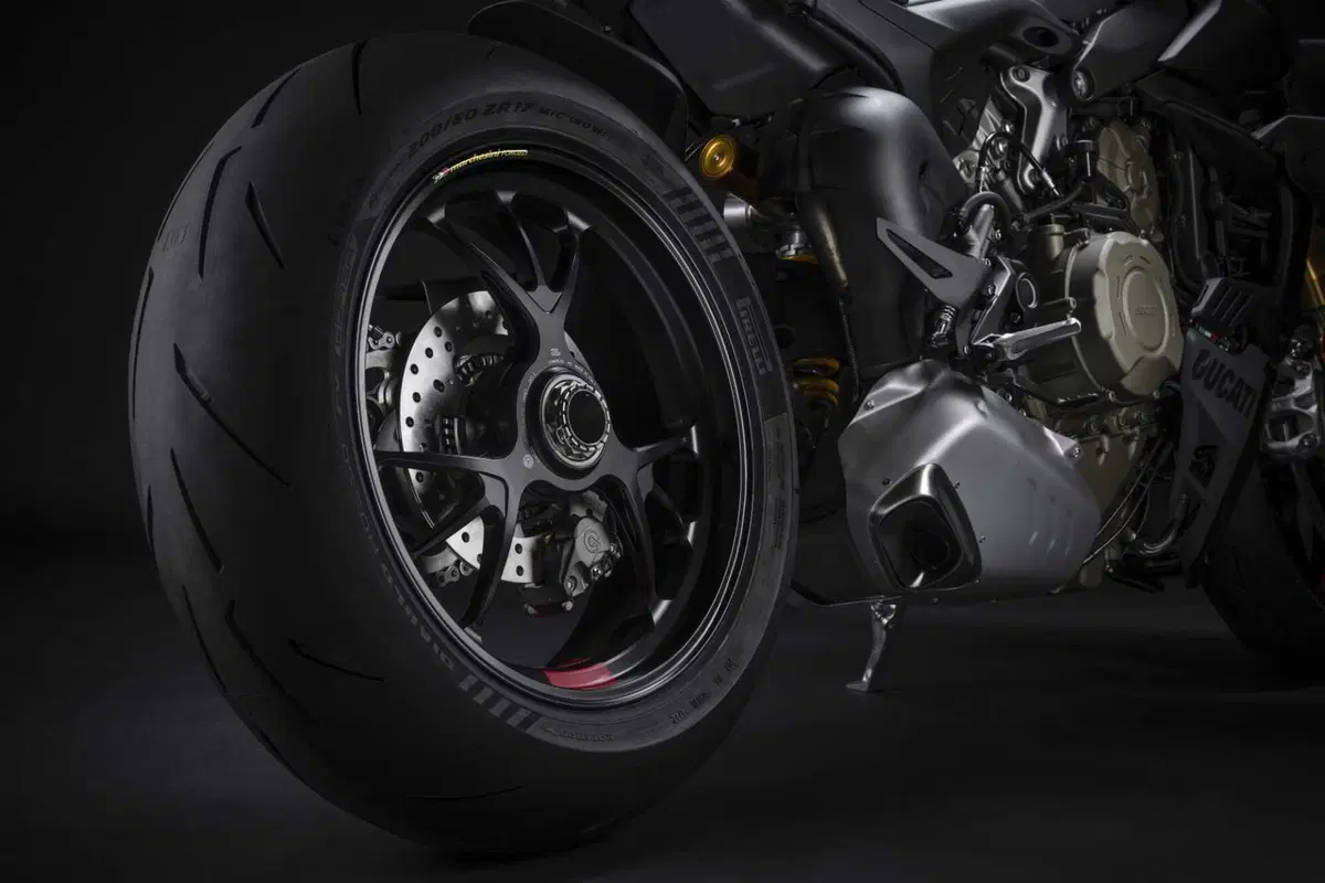 Nuove Ducati Streetfighter V4, V4S e V4 SP2  2023 [VIDEO e GALLERY] (22)