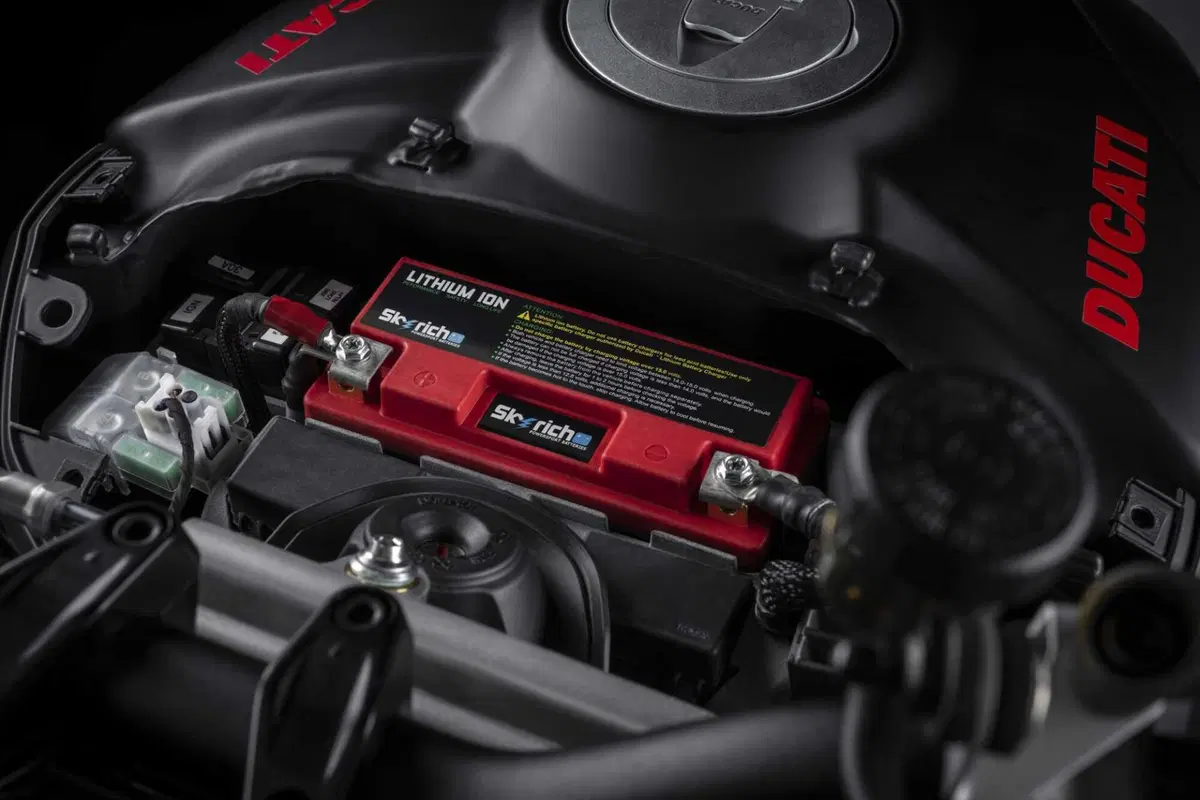 Nuove Ducati Streetfighter V4, V4S e V4 SP2  2023 [VIDEO e GALLERY] (25)