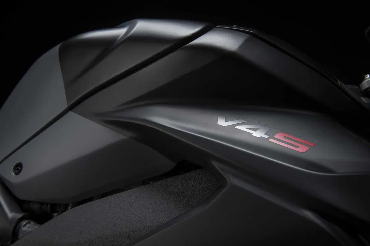 Nuove Ducati Streetfighter V4, V4S e V4 SP2  2023 [VIDEO e GALLERY] (34)