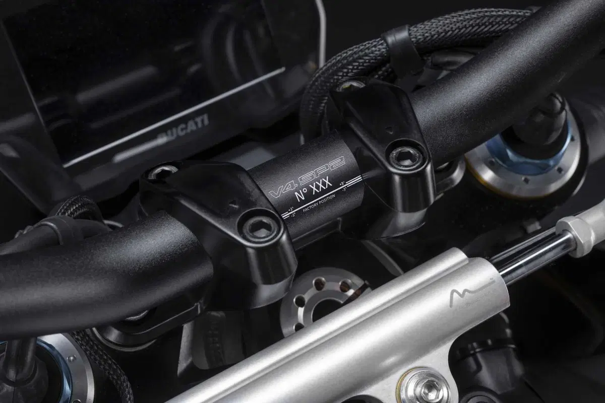 Nuove Ducati Streetfighter V4, V4S e V4 SP2  2023 [VIDEO e GALLERY] (37)