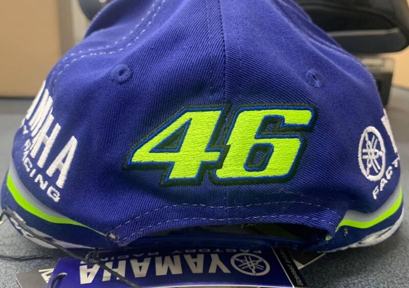 Vendo CAPPELLINO VR 46 Yamaha a Arezzo codice 9046531 Moto.it