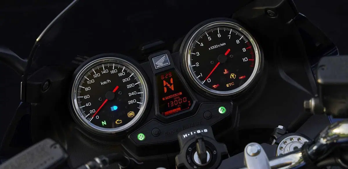 Honda CB1300 Super Four e Super Bol d'Or: svelati i modelli 30° anniversario (13)